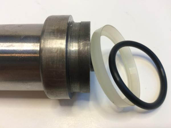 Retainer and O-Ring (Metric)